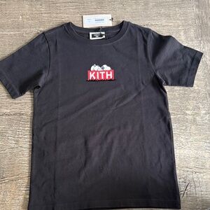 Kith x Peanuts - M